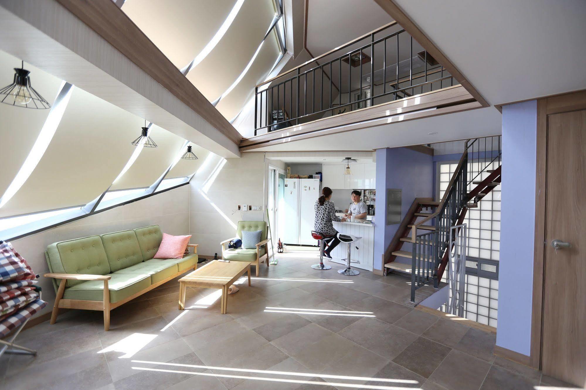 Cube Guesthouse Сеул Екстер'єр фото