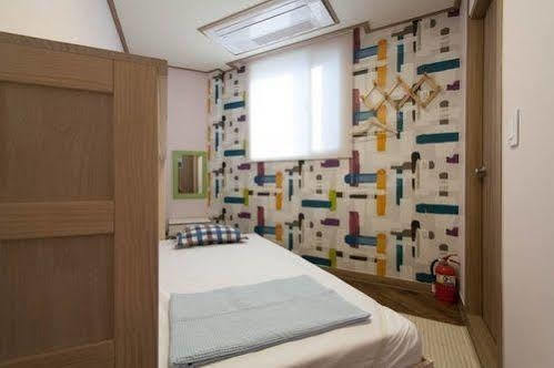 Cube Guesthouse Сеул Екстер'єр фото